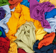 Jak prać kolorowe ubrania? Wyjaśnia ekspert Lancerto