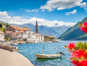 Wybierasz się na wakacyjny wyjazd do Czarnogóry? Sprawdź, jak się na niego przygotować!