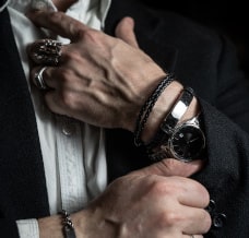 Jak nosić bransoletki z zegarkiem? Porady Lancerto