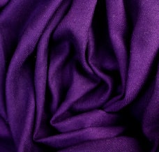 Jaki kolor pasuje do fioletu? Poznaj tajniki łączenia kolorów