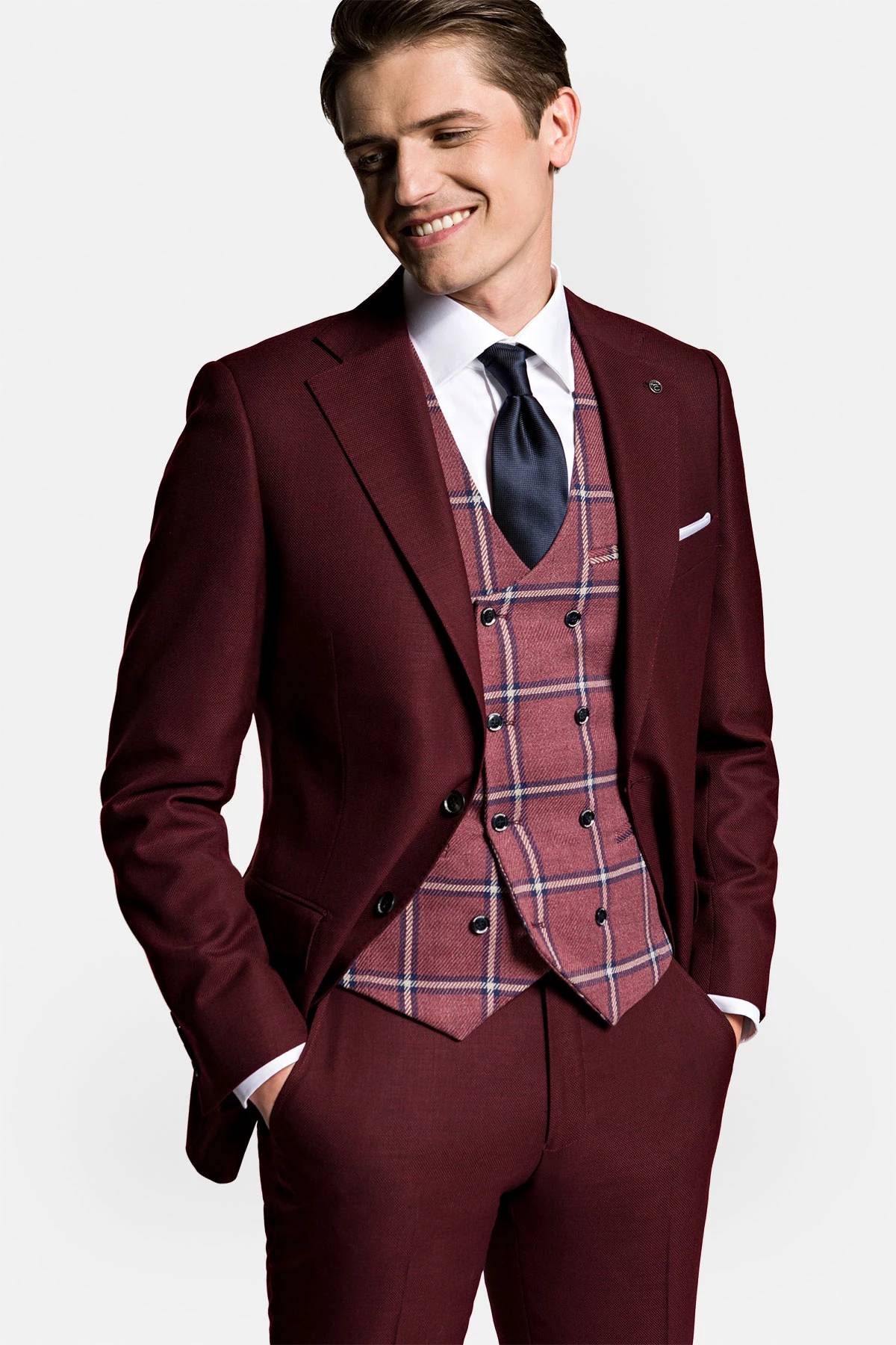 Chris Hemsworth_stylizacja_borodowy garnitur