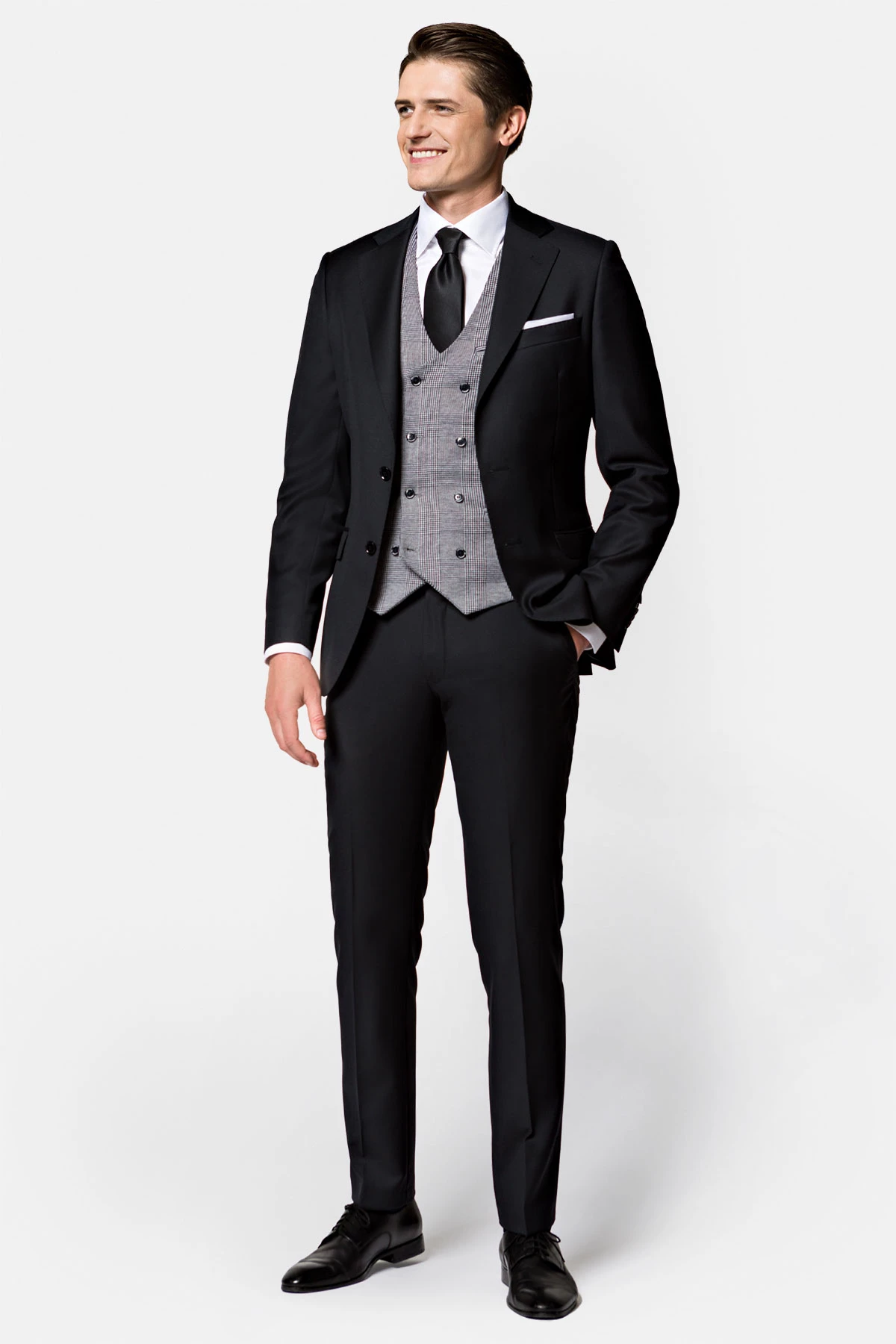 stylizacje-z-czarnymi-spodniami-garnitur-business-mix-czarny